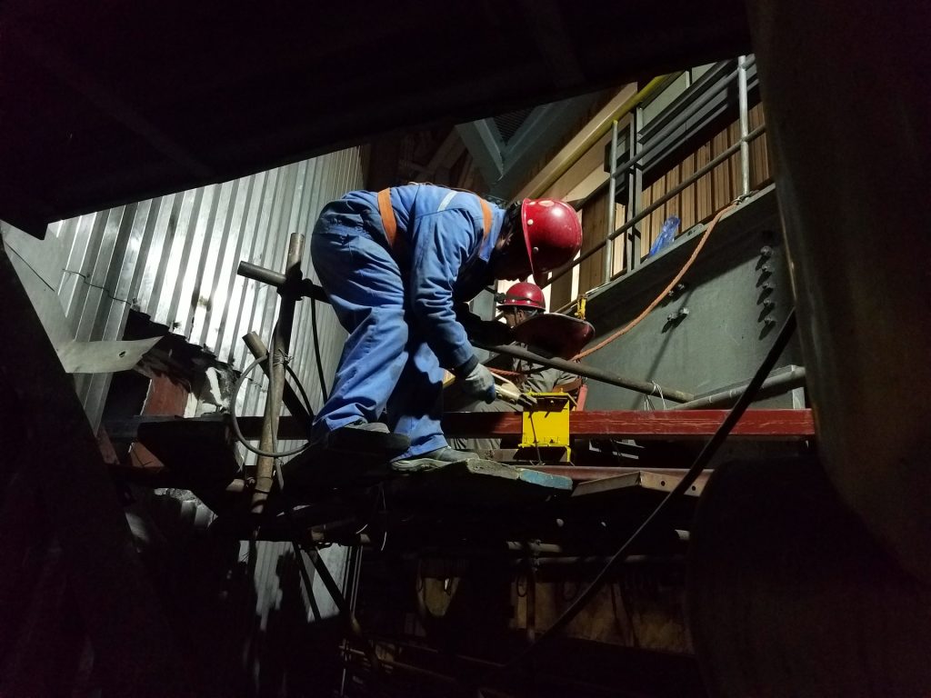 业绩图片、公司新闻鸳鸯湖电厂#2空预器在线不停机清洗20250310_113844_738 1024x768.jpg