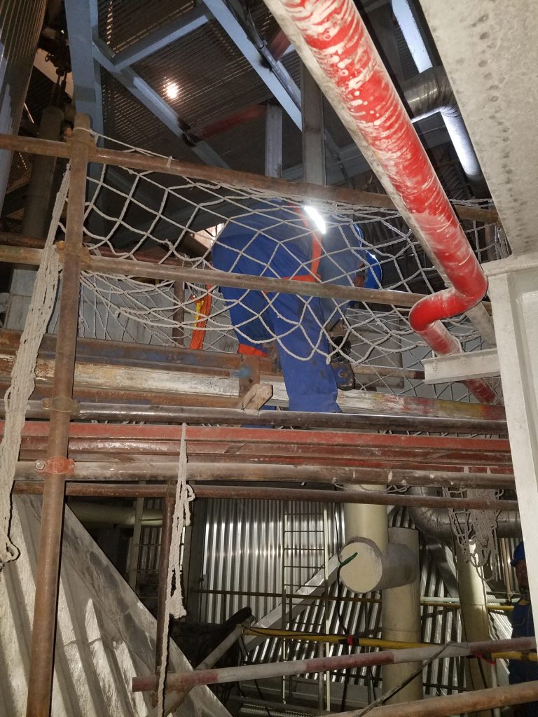 业绩图片、公司新闻1鸳鸯湖电厂#2空预器在线清洗20250310_114904_815 768x1024.jpg